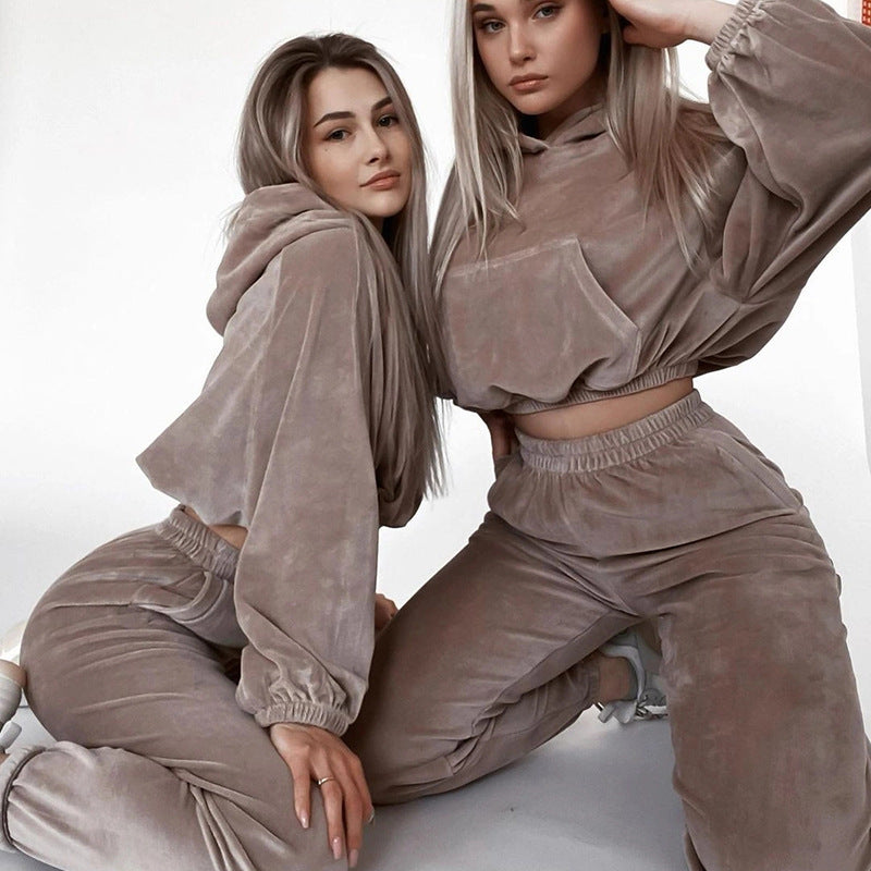 Sahari - Damen Loungewear-Set | Velours, Cropped Hoodie, Weite Hosen