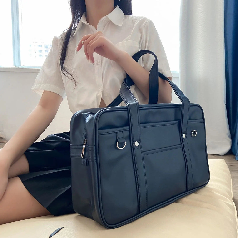 Sahari - Damen Schulrucksack | Wasserfest, PU, Modernes Design